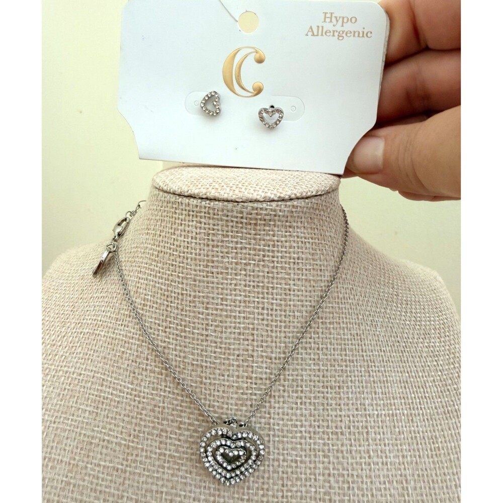 Charming Charlie Heart Pendant Necklace Earrings Jewelry Set Silver Tone